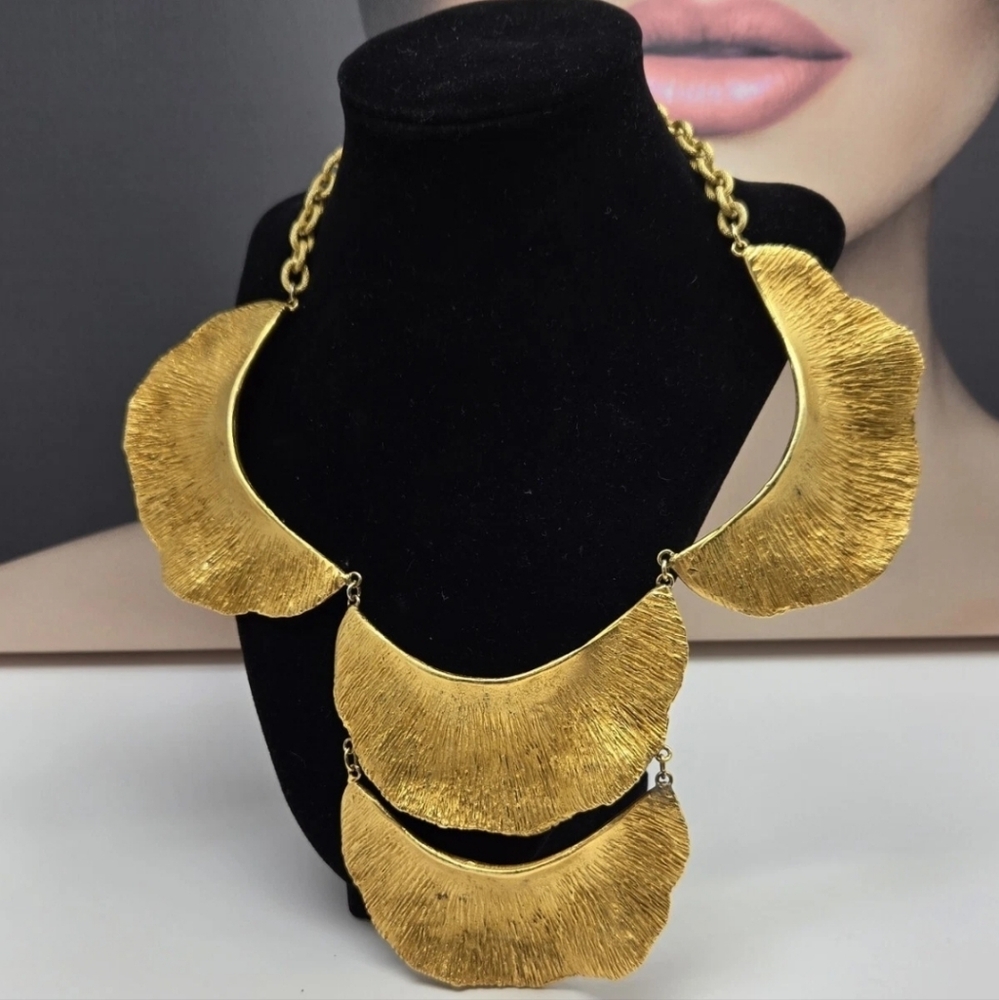 TOURRENTE of Paris Gold Necklace